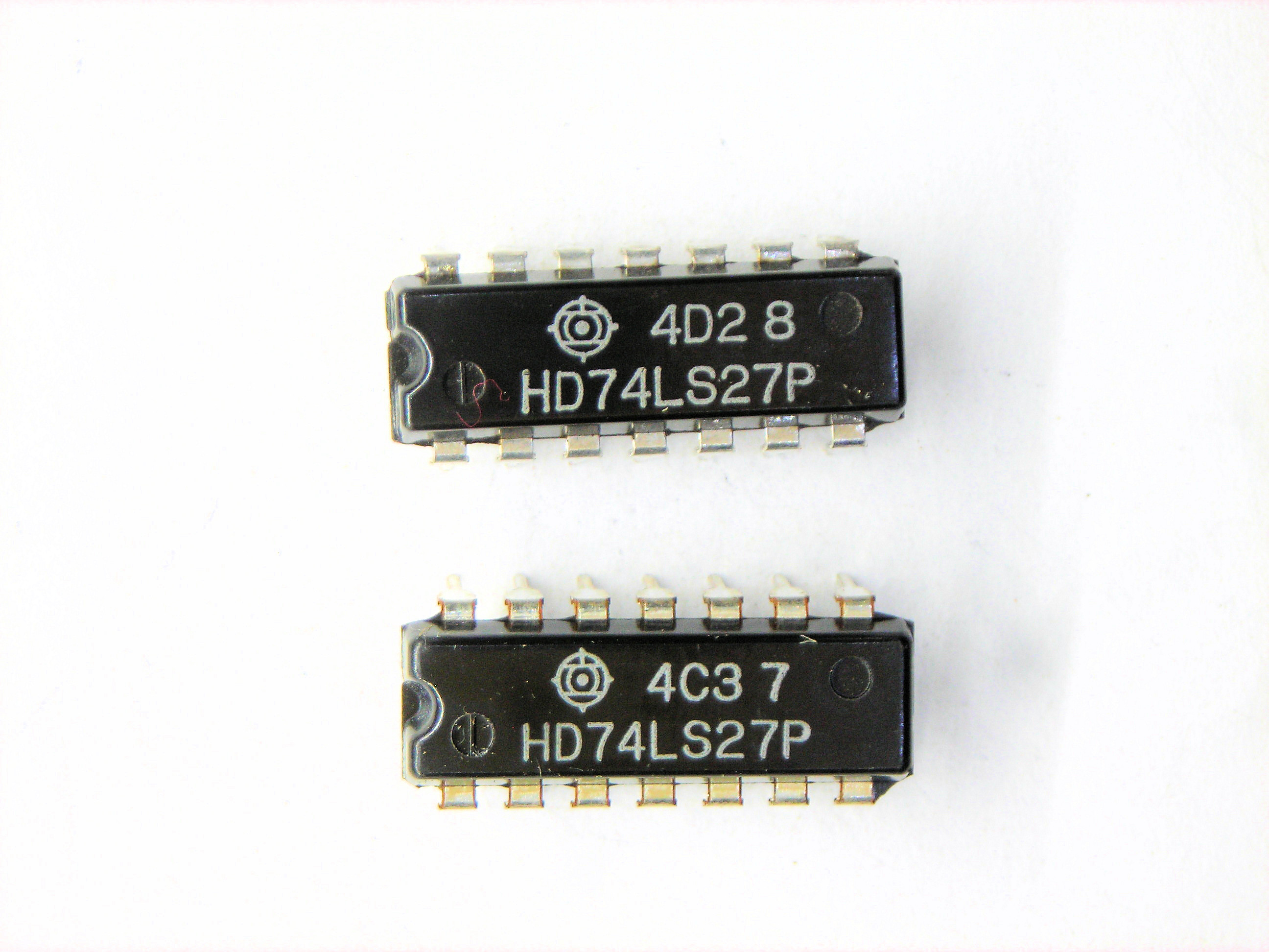 HD74LS27P   74LS27     14P DIP